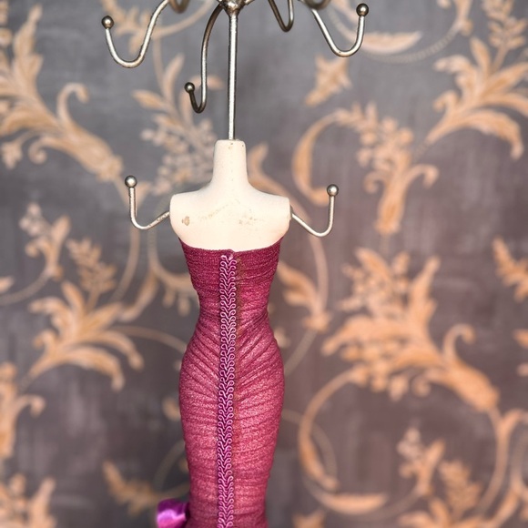 Vintage Necklace Holder with Strapless Gown with Purple Bow - Picture 7 of 12